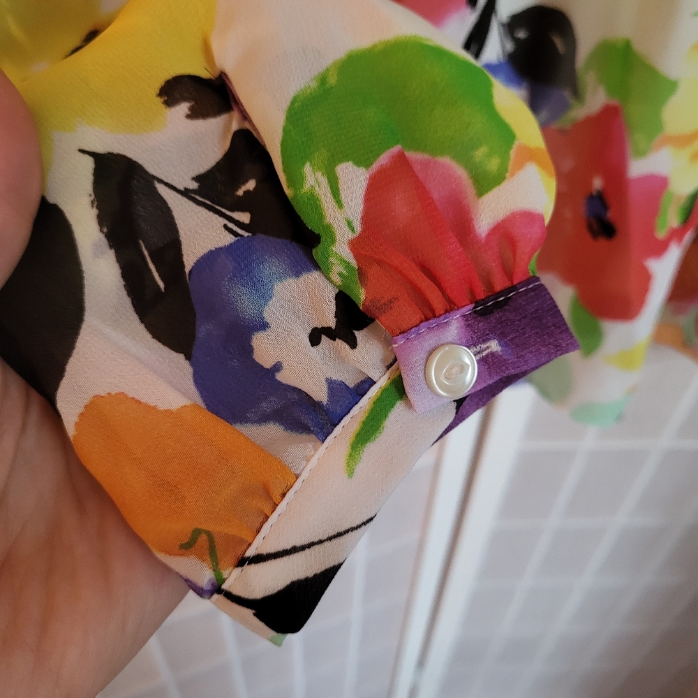 Lauren Ralph Lauren Colorful Floral Blouse NWT Sz S - Picture 3 of 9